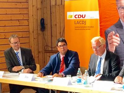 Dr. Hans Jrg Stdtler-Pernice, Dr. Uttam Das, Thomas Kreuzer MdL (v.l.n.r.)